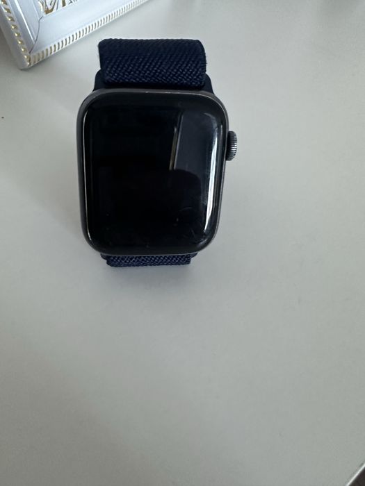 Продам apple watch se