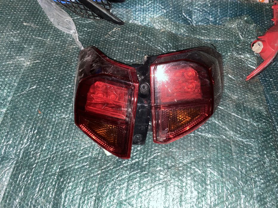 Stop Suzuki Vitara facelift 2018 - 2024 stopuri stanga dreapta led