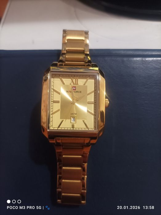 продам хорошие часы