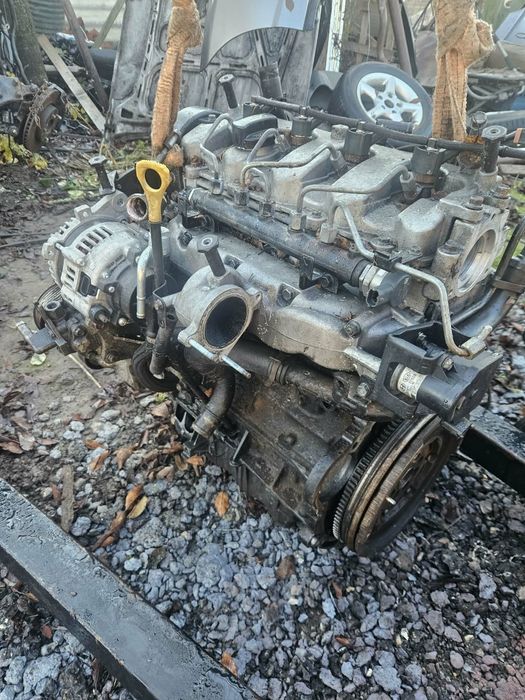 Se vinde motor Tucson de 2000an2006 nr.contact 0768690667