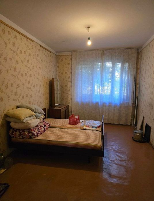 Продаётся 3 комнатная квартира Массив Феруза