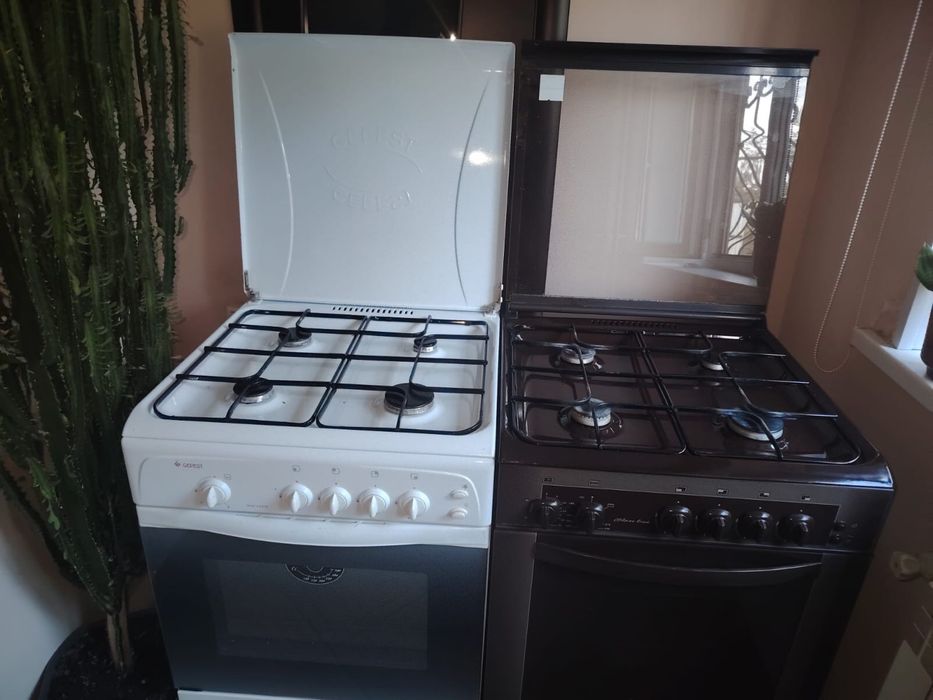 Продам газовые плиты Гефест
