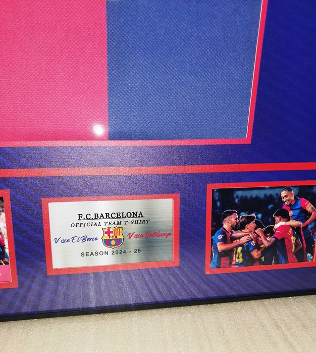 2024/25 Форма Барселоны в рамке (BarcaT-shirt in frame)в наличии 1 шт.