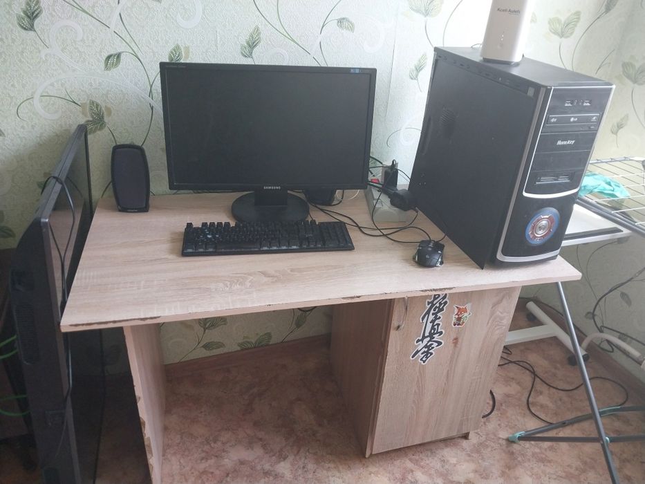 Продам стол бу в хорошем состоянии