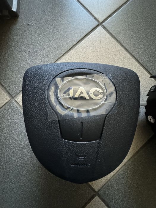 подушка безопасности водителя на    JAC T6     Костанай