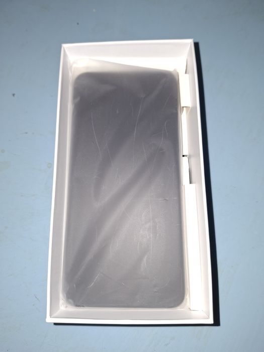 Продам Redmi 15. Срочно.