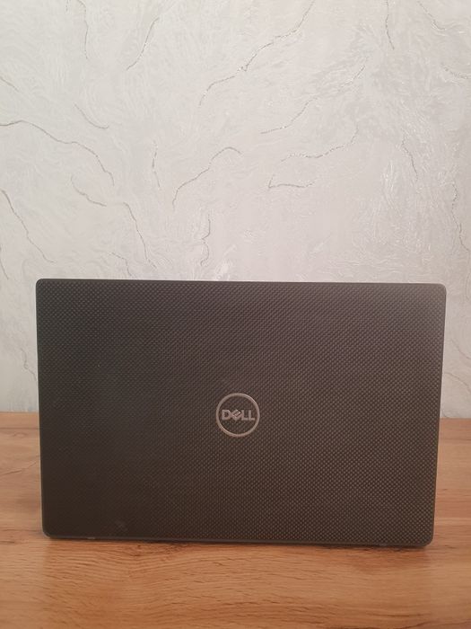 Dell i5-8365u 8/256gb
