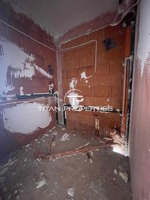 Продава се Двустаен апартамент в Пловдив, Остромила - 60 кв.м за 697 €/кв.м - Снимка #5