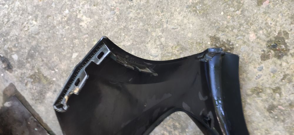 Kia K5 oldi zavod bamferi sotiladi Rangi Qora zavod banfer..!