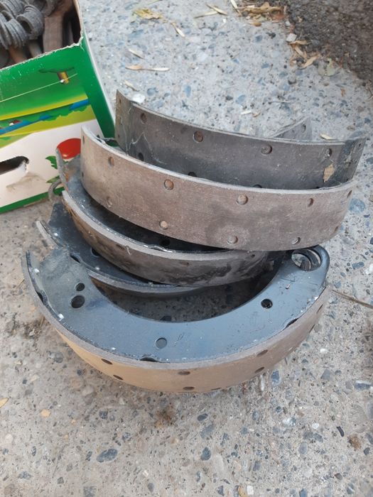 Задние тормозные колодки УАЗ