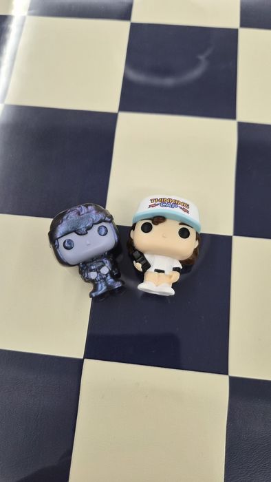 Фигурки Kinder Joy Funko из Stranger Things: Дастин и редкая фигурка.