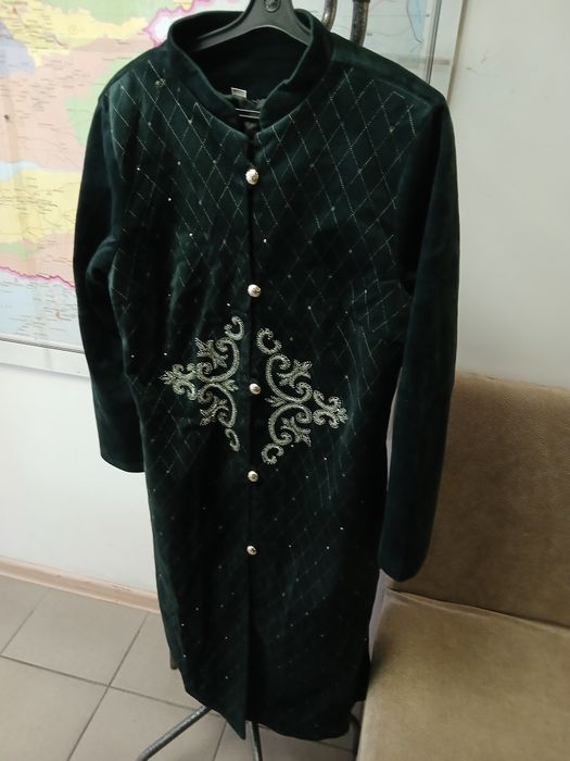 Продам камзол женский