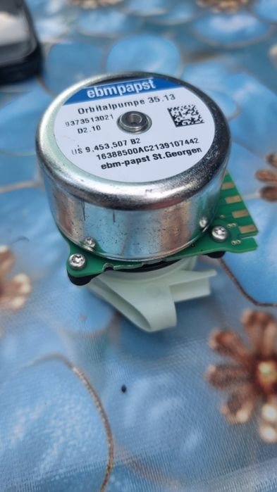 Pompa ad blue mercedes benz dprinter motor 2000cmc din anul 2022 cu 30000km adblue pump sprinter 2.0