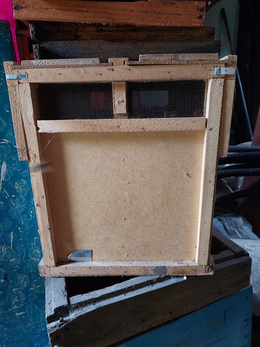 Продам ящик для отводков