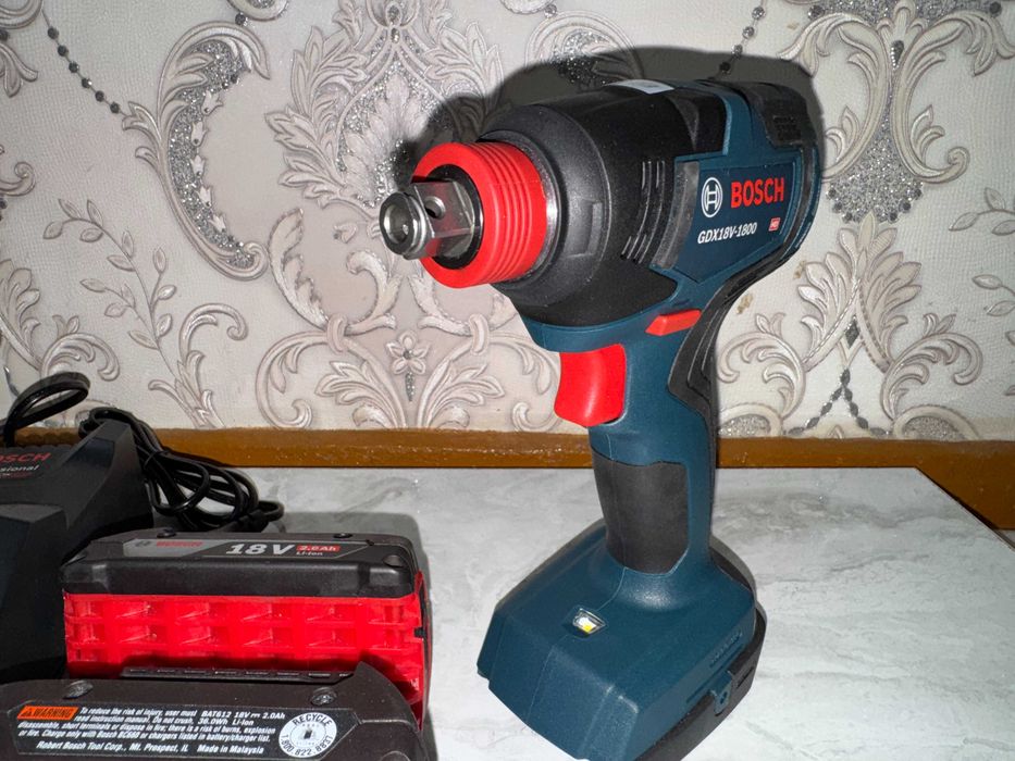 Аккумуляторный Гайковерт Bosch GDX18V-1800 (GDX 18v-200C)