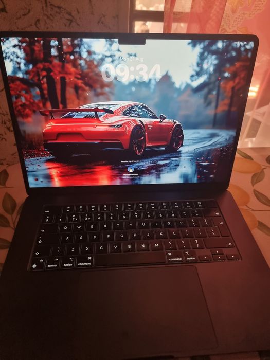 Macbook Air m2 15.6