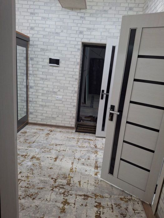 Срочно 2 хонали ижарага берилади Пахтаой Голубой экран