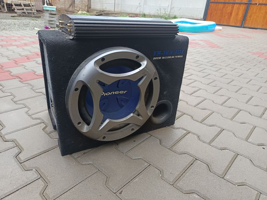 Vand stopuri led Audi A4 B7 si subwoofer