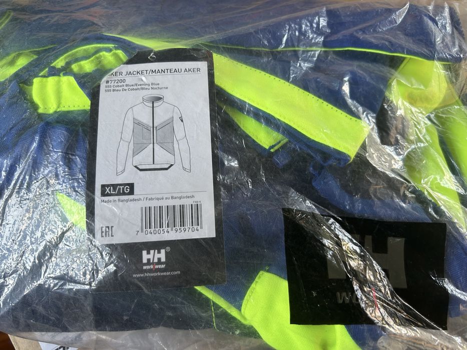 Vand Helly Hansen modelul Aker Jacket XL/ TG
