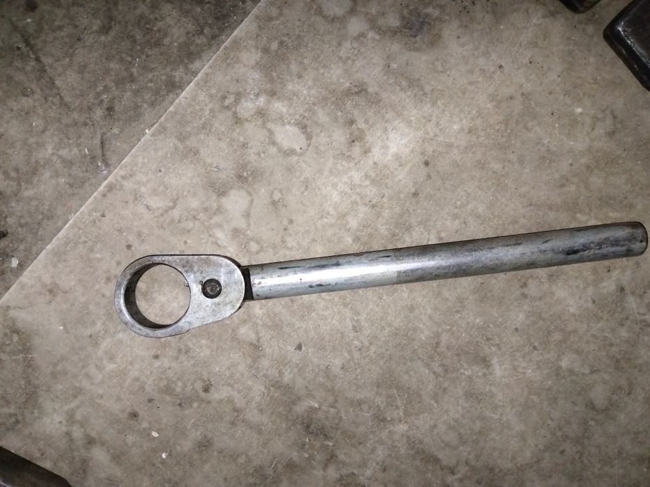 Продам ключи разные