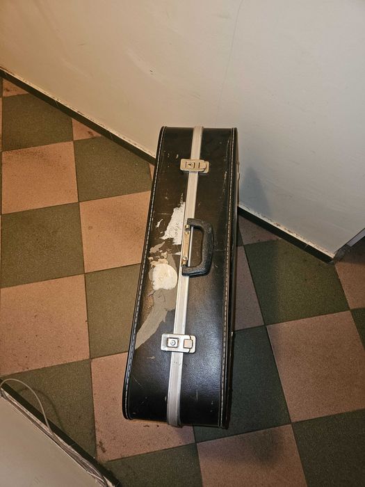 Куфар голям за пътуване