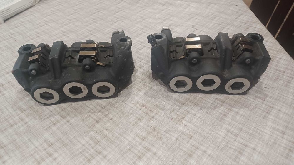 Спирачни апарати за Ямаха R1