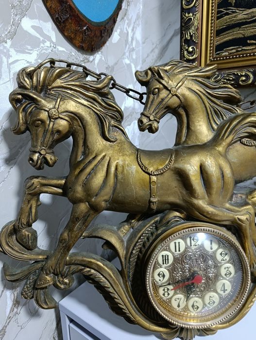 Часы совпластитал продам