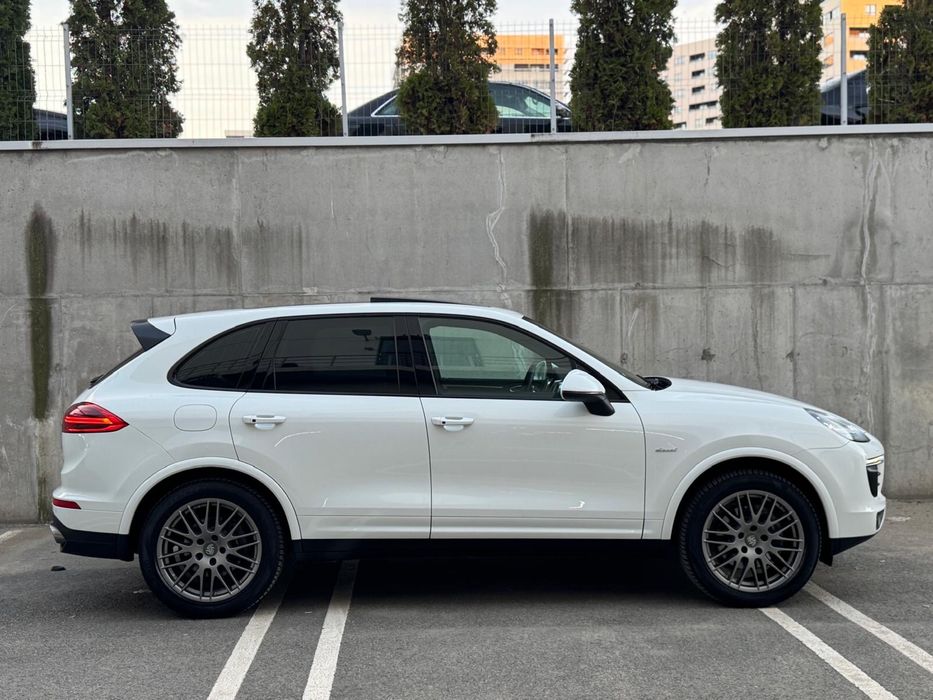 Porsche Cayenne,Distronic plus,Side Assist