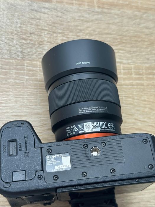 Sony a7III cu obiectivul 50 mm sony f1.8