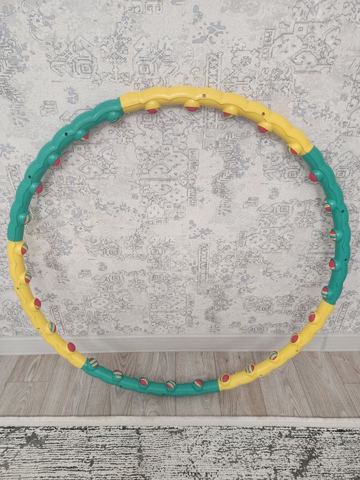 Обруч отличного качества.Почти не пользовались.