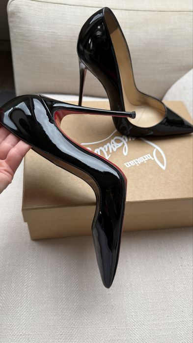 Christian Louboutin - оригинални обувки