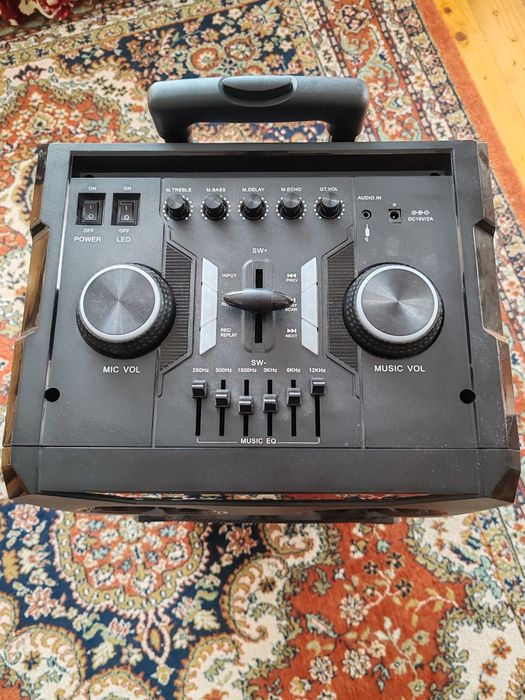 Boxa Akai model ABTS-112