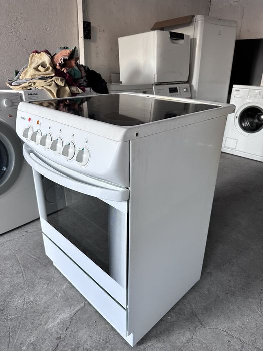 Печка +гаранция. Конвекция, керамичен плот. Безплатна доставка в София