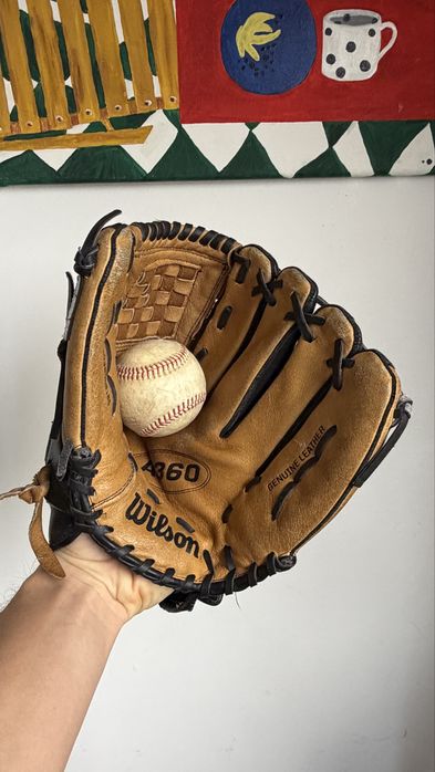 Бейсбольная перчатка Wilson. Бейсбол
