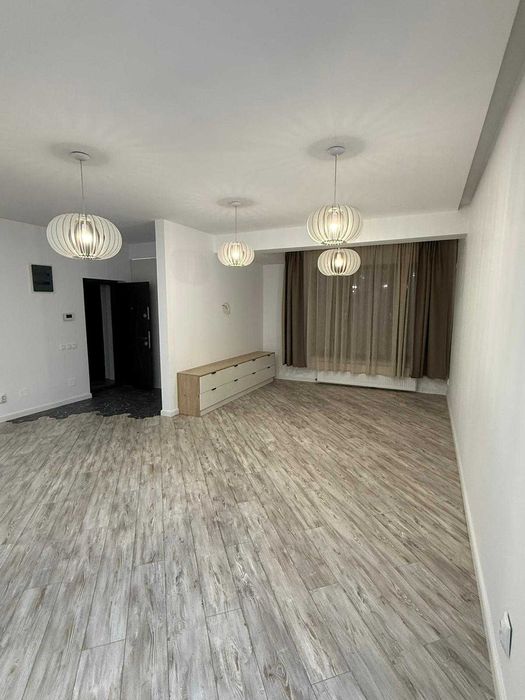 Apartament de inchiriat ultra central Rm Valcea (ideal birouri)