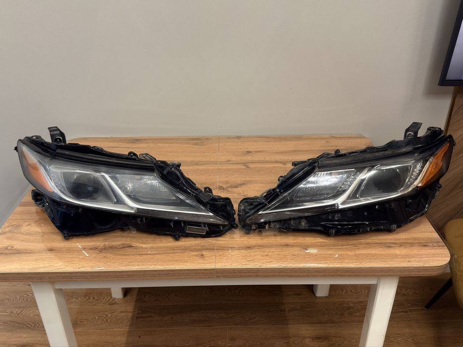 Фары на Камри 70 Америка