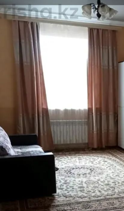 Шторы б/у продам