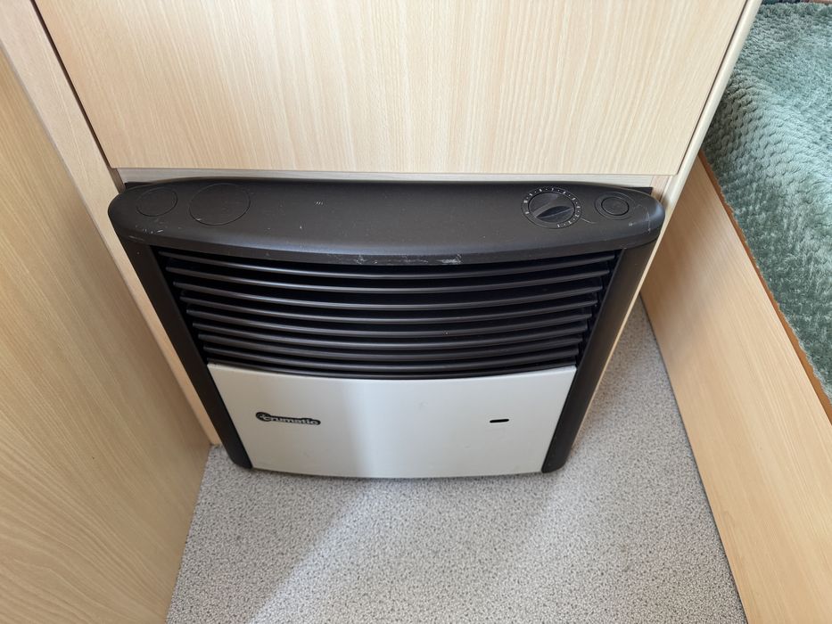 Rulota Delta 1999••Wc Fix+Cadita Dus••4 locuri dormit••