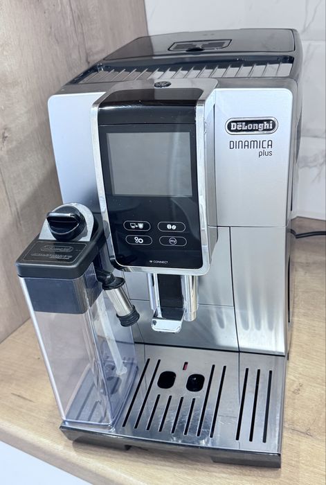 Продаю кофемашину Delonghi