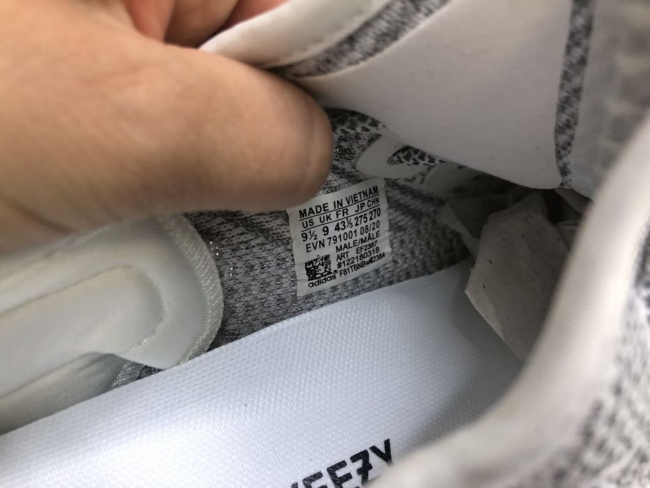 Adidas Yeezy boost 350 V2