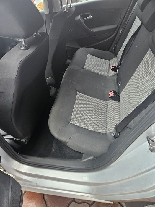 Volkswagen Polo,an 2010,1,6 tdi.