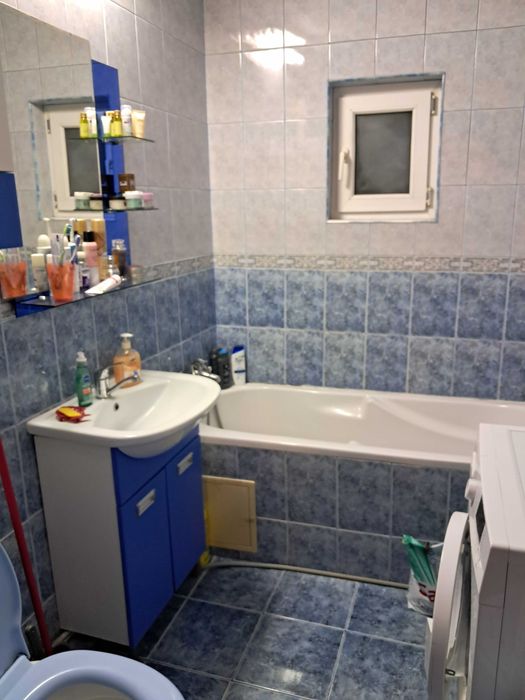 Apartament 3 camere de vanzare