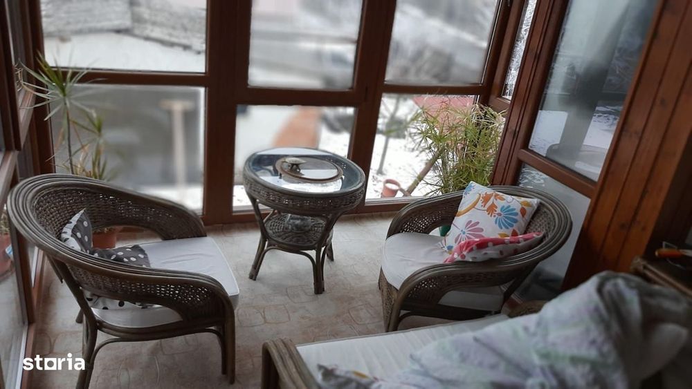 Vila impunatoare in Andrei Muresanu, D+P+M, teren 475 mp