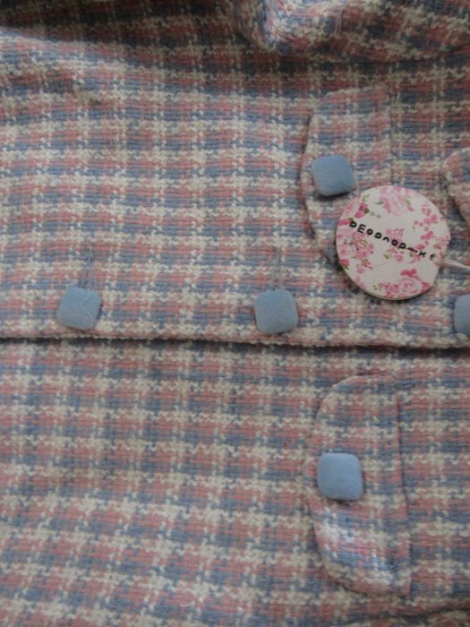 Ново костюмче за момиче с пола и сако размер 150