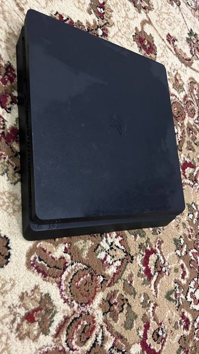 100000тг PS4 +7 игр