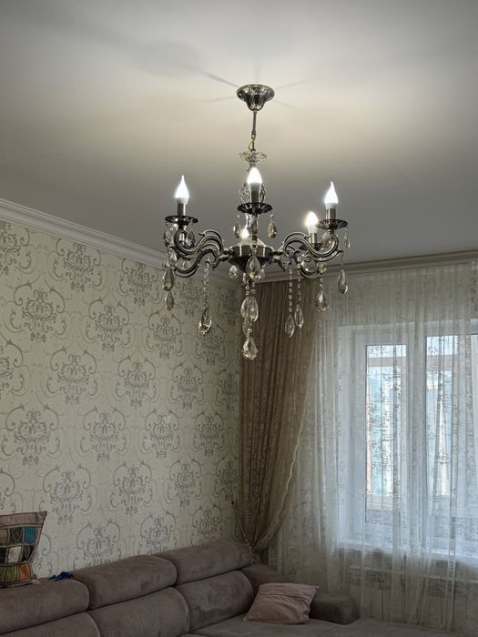 Продам люстру … … ….