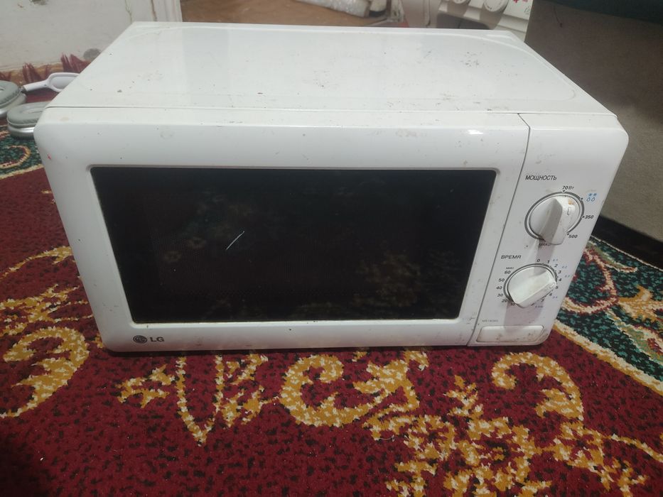 Микроволновка срочно сотилади холати яхши