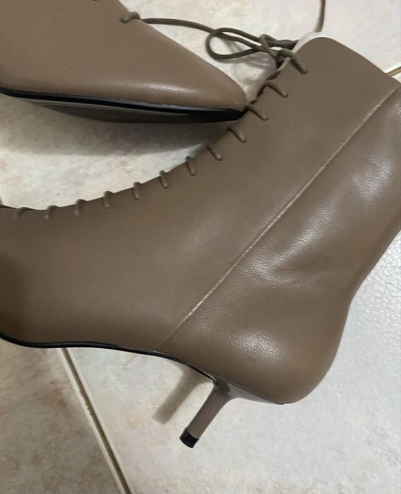 Botine Zara din piele
