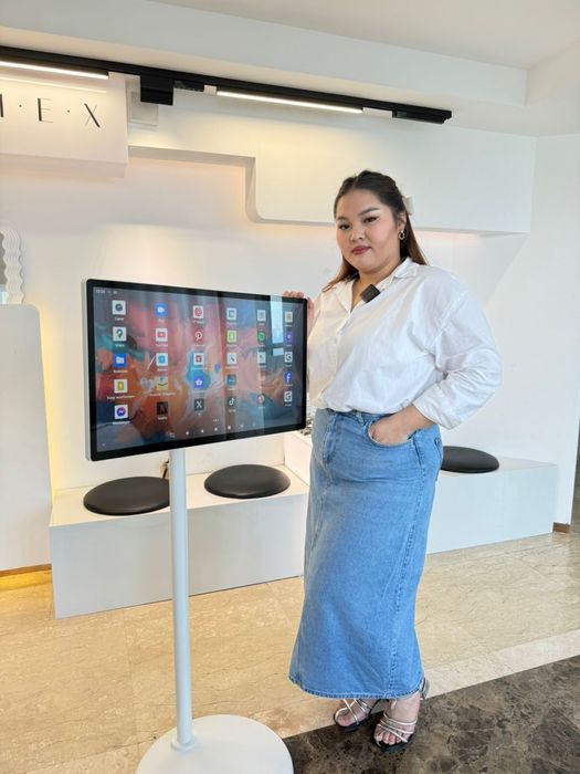 Смарт дисплей 24”