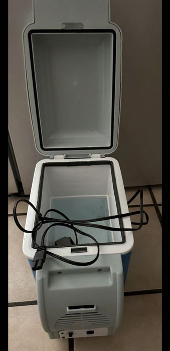 Хладилник за кола